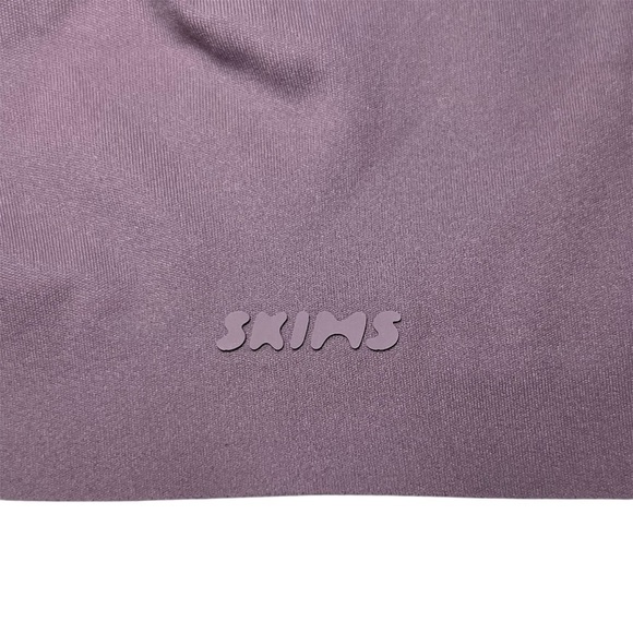 SKIMS Naked Plunge Bralette in Mauve - Picture 5 of 7